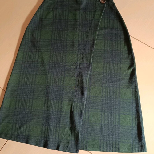 Midi wrap skirt used, blue and green, size M