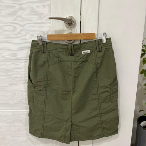 Schoffel Cargo Skirt like new, utility pockets, size UK10, green