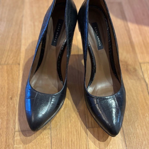 Zara black snake print 12-point heels used, size 40