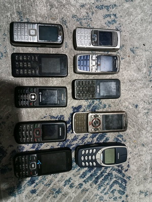 Τηλέφωνα Nokia Samsung Sony Ericsson μεταχειρισμένα, πακέτο 10 τεμ.