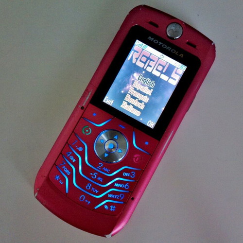Motorola L6 used pink classic phone with camera