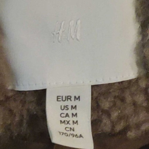 Μπουκλέ παλτό H&M μακρύ, καινούργιο, με ζώνη και μεγάλες τσέπες μπεζ