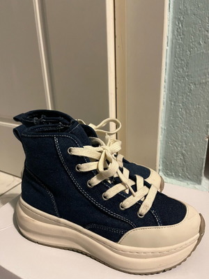 Zara denim sneakers like new, size 34, blue