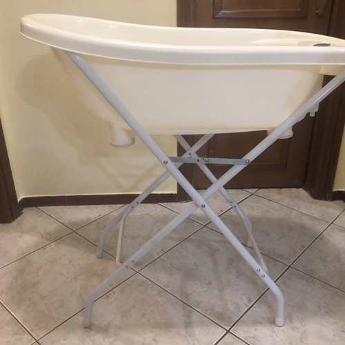 Cangaroo Baby Bathtub with Stand Bubble and Thermometer, Like New, Pink