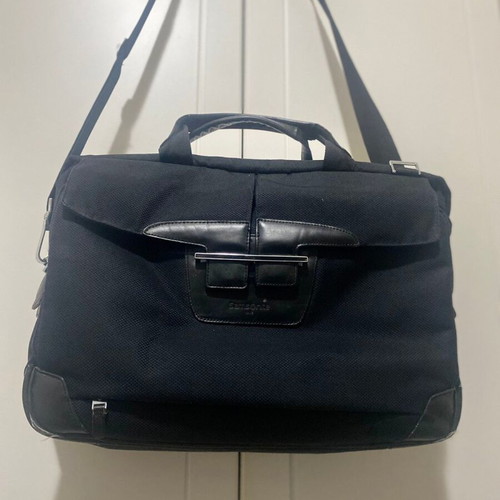 Samsonite shoulder bag waterproof used, black