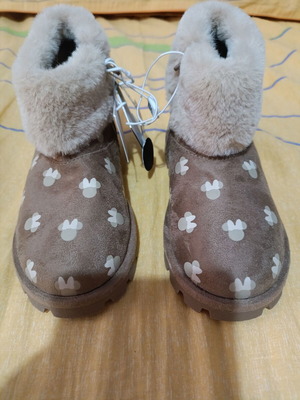 Minnie Zara boots size 26 new, brown beige