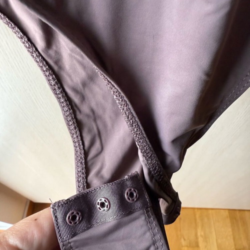 Shein bodysuit like new in mocha color size M