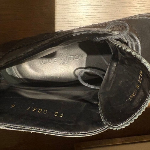 Louis Vuitton boots like new, black leather brogue style, size 40