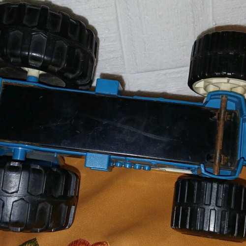 Joustra Goliath used metal tractor 20cm with plastic wheels