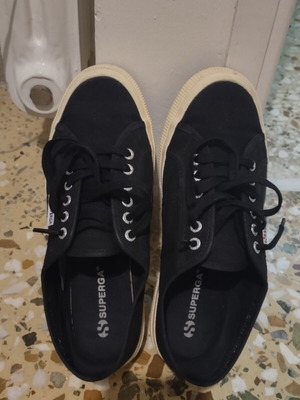 Superga αθλητικά σαν καινούργια, μέγεθος 42, μαύρο και άσπρο