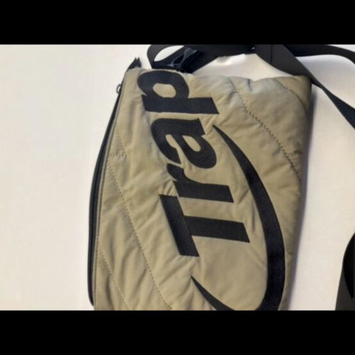 Trapstar bag like new, green
