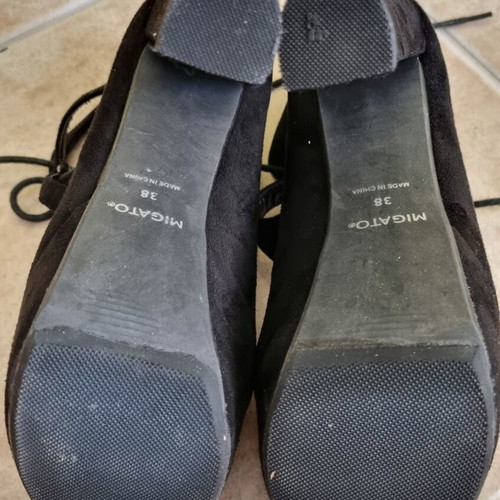 Migato suede ankle boots size 38, black