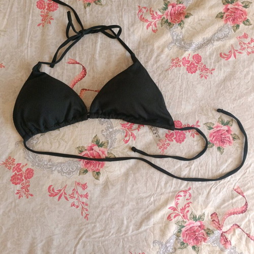 Black triangle bikini top new, size M-L, ribbed fabric
