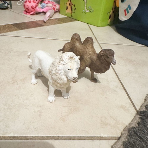 CollectA white lion and Bactrian camel like new