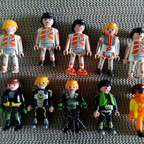 Playmobil Top Agents pack of ten figures used