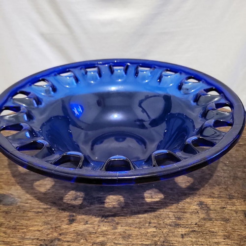 Large decorative retro cobalt blue artistic glass bowl like new