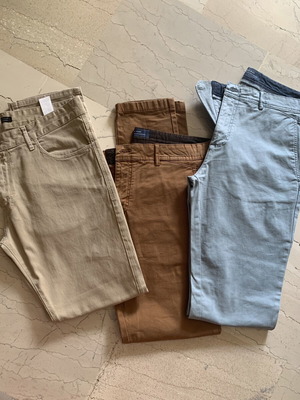 Zara βαμβακερά chino παντελόνια μεταχειρισμένα, πακέτο τρία, μεγέθη 42 και 44, μπεζ και μπλε