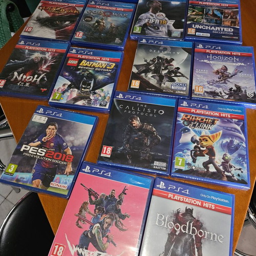 PS4 games new, collection of 17 titles