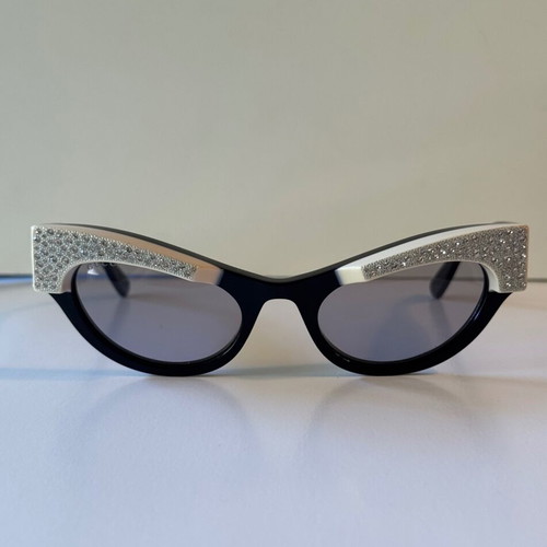 Gucci Cat Eye Sunglasses GG1167S-001 new, black and white