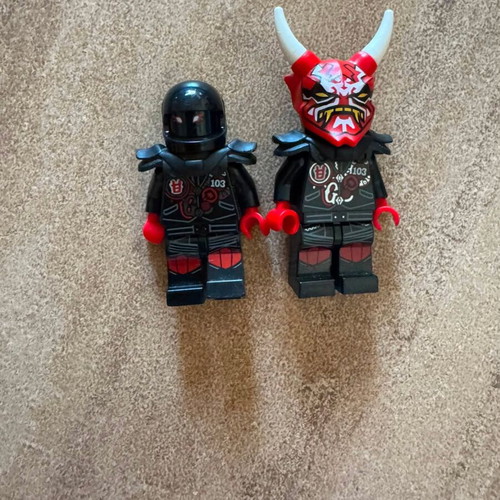 Lego Ninjago Myster E minifigures