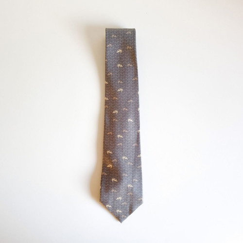 Hermes silk tie with elephant pattern, like new, gray beige
