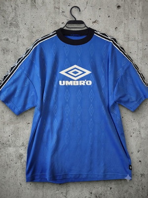 Umbro vintage men's embossed blue t-shirt 90s retro L