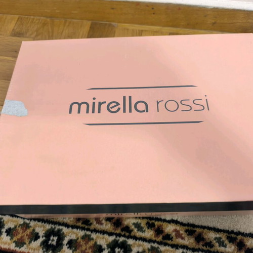 Mirella Rossi Mary Jane style brown pumps size 39 new