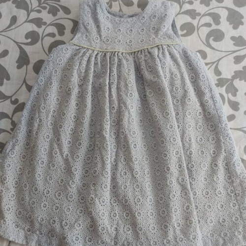 Dress like new for 2 to 3 years old