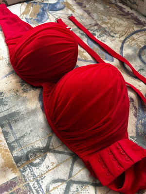 Bra 75D red with padding H&M used