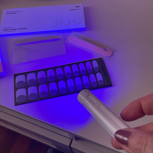 Set of 20 gel nails with tool kit and LED lamp new