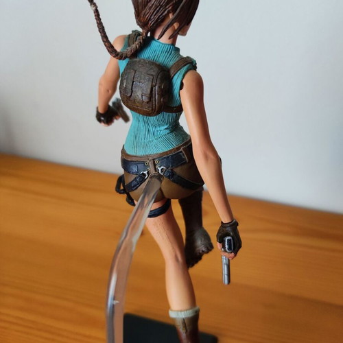 Lara Croft Tomb Raider Anniversary 2007 collectible figure with base and pistols