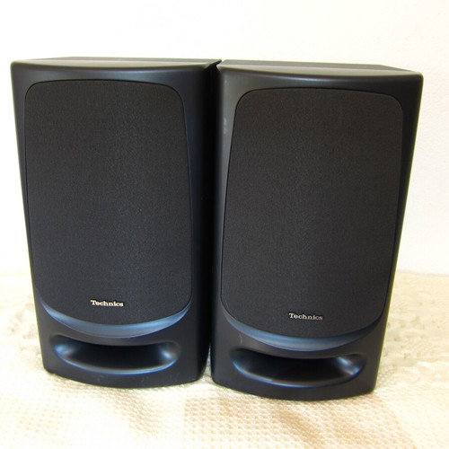 Technics SB-CH404 floor speakers like new