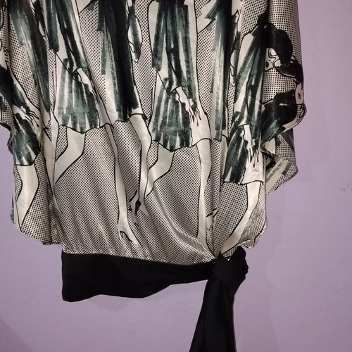 Zara satin blouse like new with black and white print, size S
