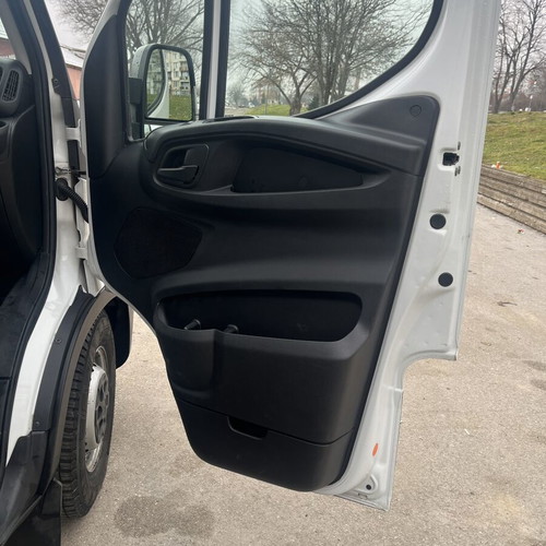Iveco 35S15 2.3 Diesel Van 2015 used, manual, air conditioning