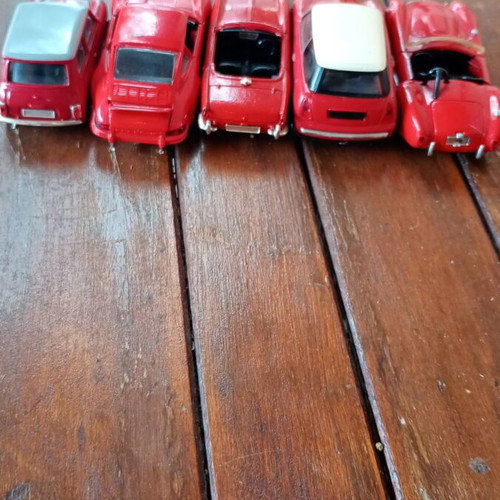 Toy cars like new, pack of 5