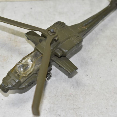 ERTL AH-64 Apache Diecast Military Helicopter Model used