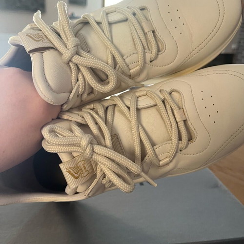 Hogan sneakers beige athletic shoes like new, leather size 39.5