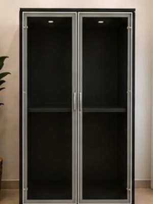 Professional bookcase with glass doors, like new, 90×45×130 cm