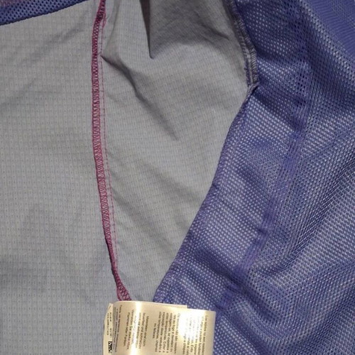 Columbia windbreaker jacket like new, size XS, pink-purple