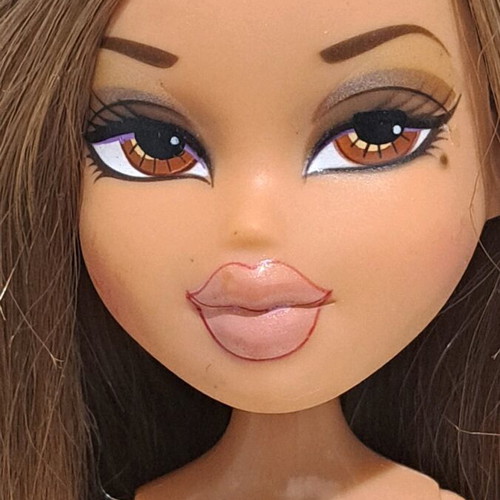 Bratz Pampered Pupz Yasmin 2nd edition used with flaws