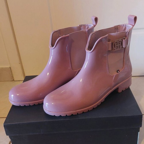 Tommy Hilfiger pink boots worn once, size 40