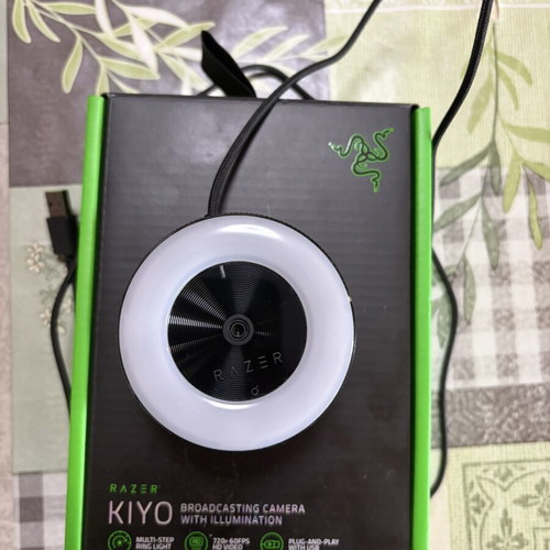Razer Kiyo Web Camera Full HD 1080p used with autofocus and ringlight