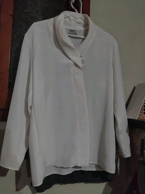White shirt used, very good quality, size XL
