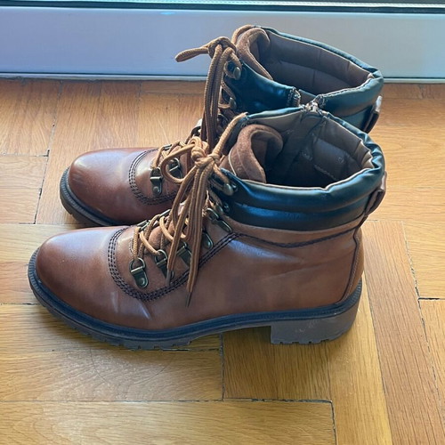 Brown boots used with laces and zipper