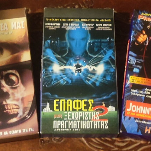 Science fiction videocassettes like new, set of 3 movies