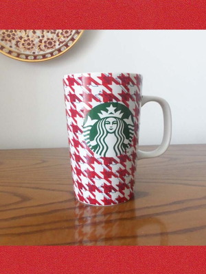 Starbucks Red & White Houndstooth Holiday Mug used, porcelain