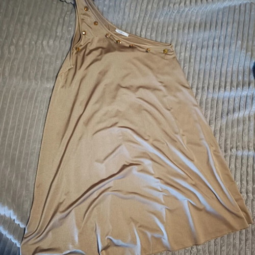 Naiba gold dress like new with one shoulder and decorative strass