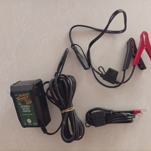 Battery Tender Junior 800 charger and maintainer, new