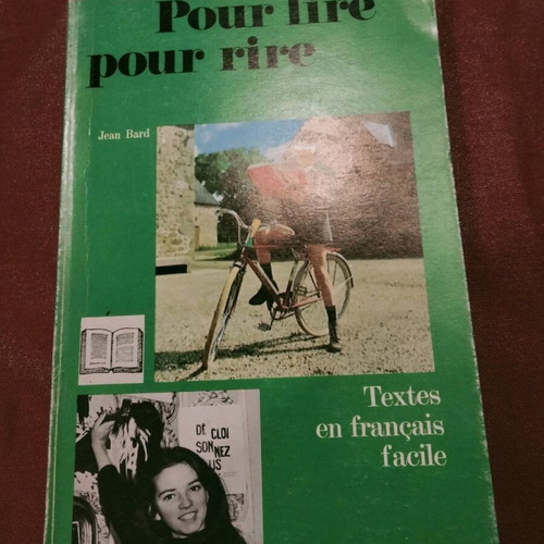 French books used, set of 13 simple Hachette titles
