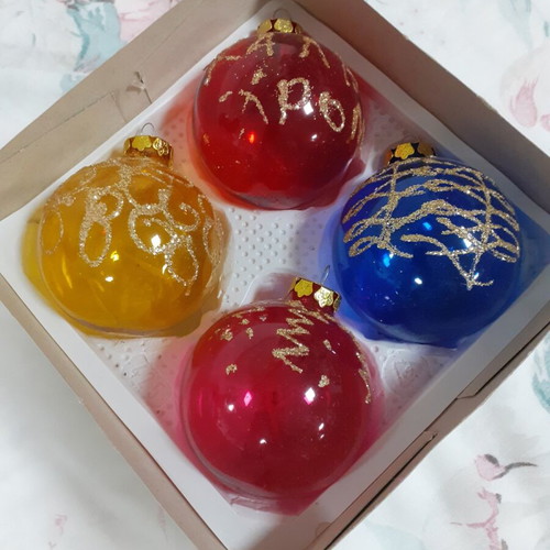 Plastic Christmas balls new